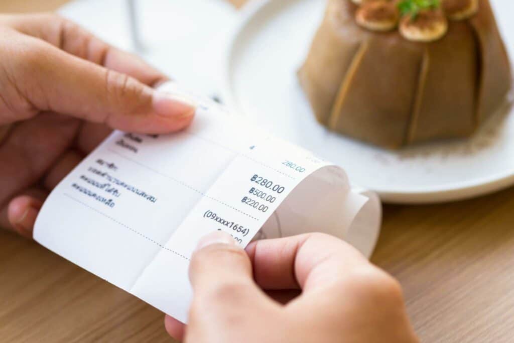 Image of service fees at restaurants​